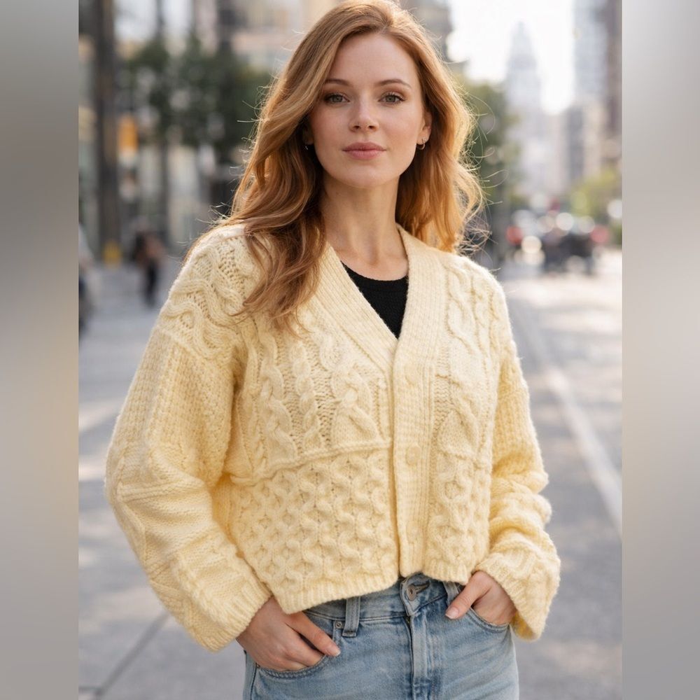 BLOGGER FAV ZARA Chunky Cable Knit Cropped Cardigan 3653/107, Cream, Size S